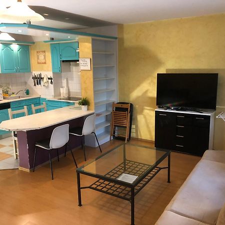 Large Apartment With Garage And Terrace Budapeste Exterior foto